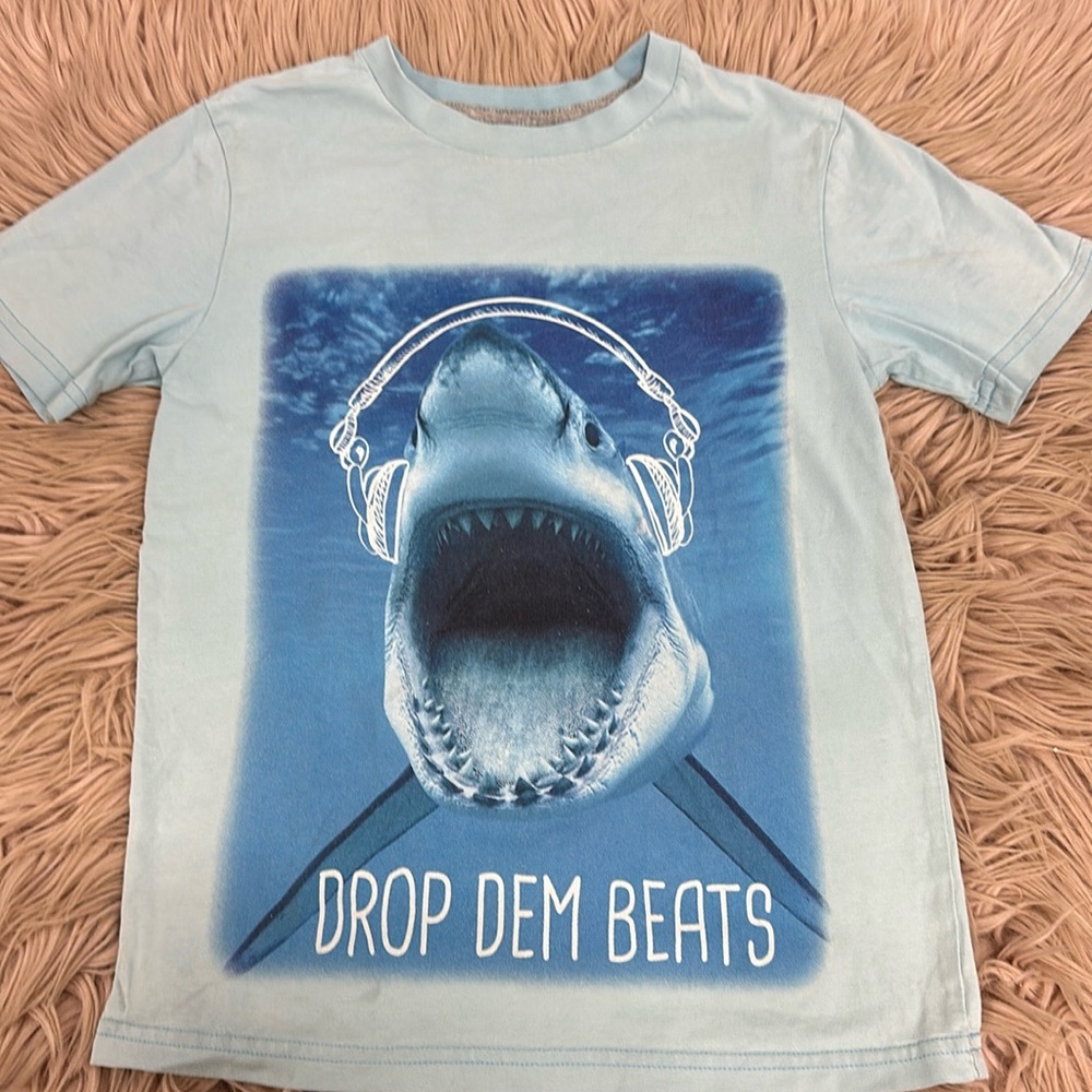 Drop them Beats Tee